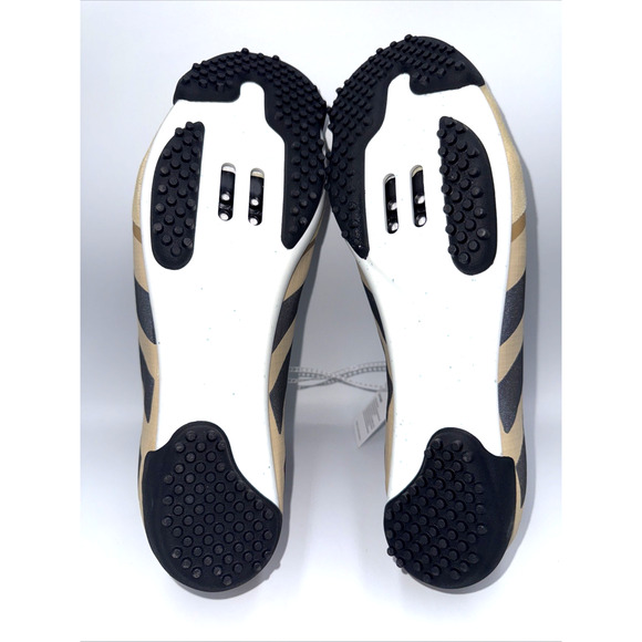 Adidas The Gravel Shoe Hiking, Cycling Women's 10 Men's 9 Beige GX1664 - Picture 5 of 8